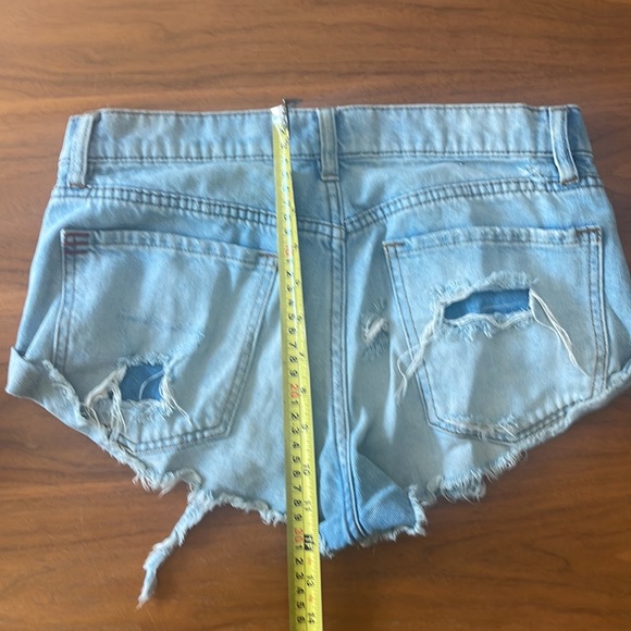 Urban Outfitters BDG Boyfriend Shorts - Picture 4 of 4